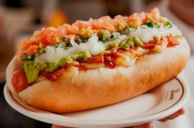 Authentic Completo Dinámico hot dog