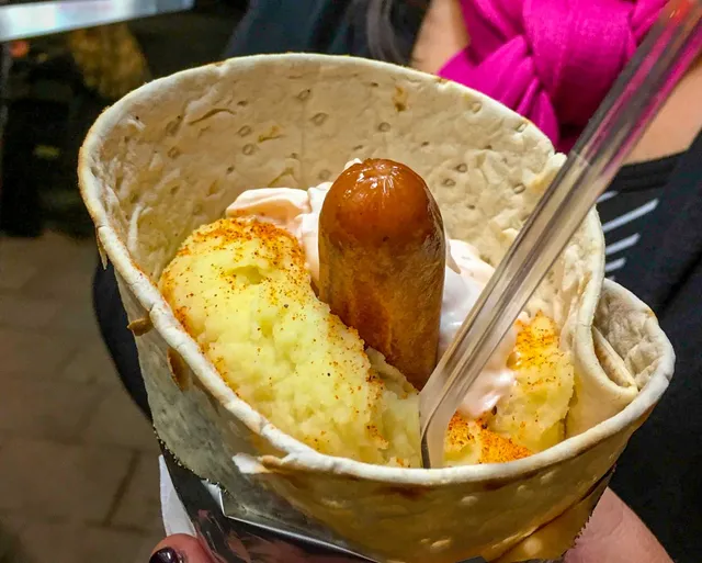 Authentic Tunnbrödsrulle hot dog